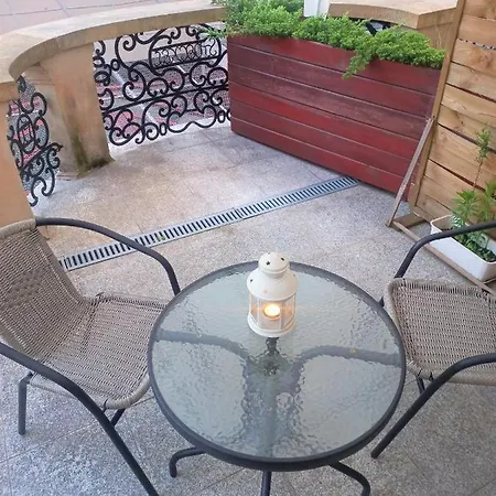 Neoapartments - Rynek Pod Gryfami Apartmán