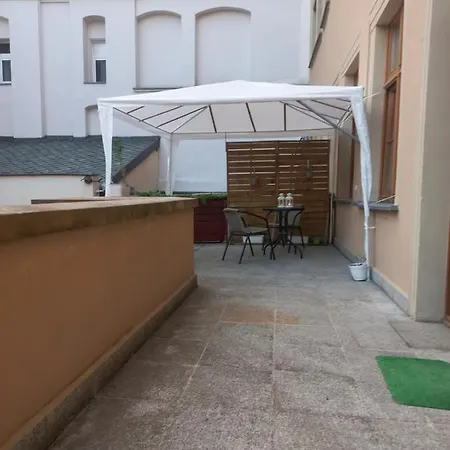 Neoapartments - Rynek Pod Gryfami